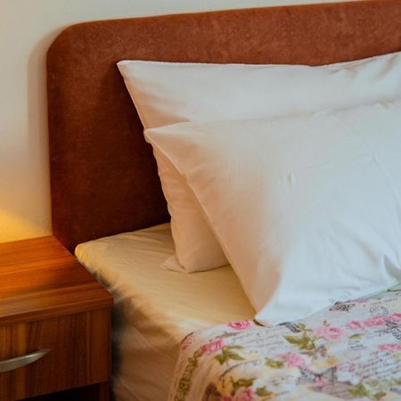 Apartmani Ana ティヴァト エクステリア 写真